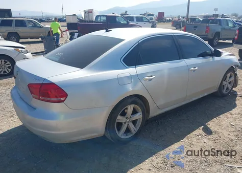 2015 Volkswagen Passat 2.0L Tdi Se from USA, damaged, VIN 1VWBV7A30FC055371